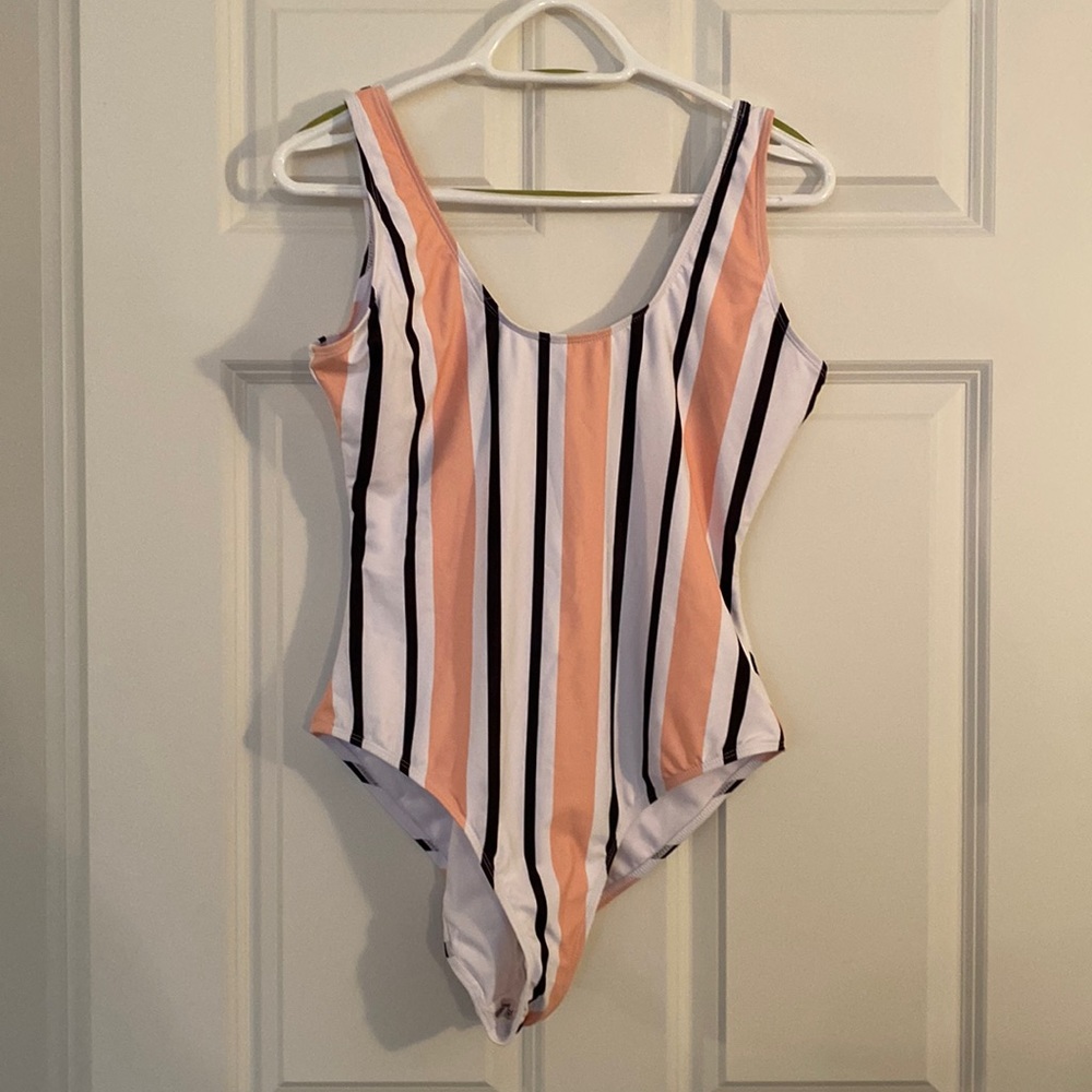 Missguided One-piece Swimsuit